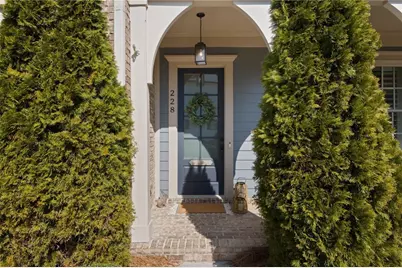 228 Dawson Drive, Woodstock, GA 30188 - Photo 2