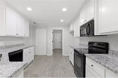 165 Peak Court, Winder, GA 30680 - Photo 10