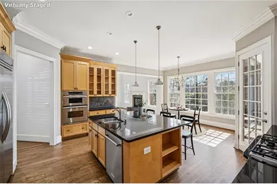 250 Enclave Circle, Atlanta, GA 30342 - Photo 10