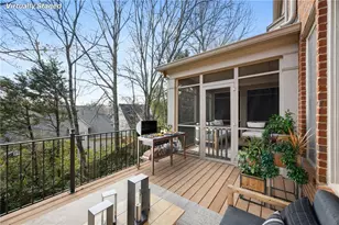 250 Enclave Cir, Atlanta, GA 30342 - Photo 14