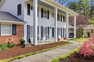 1924 Queens Way, Atlanta, GA 30341 - Photo 6