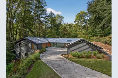 585 Amberidge Trail, Atlanta, GA 30328 - Photo 2