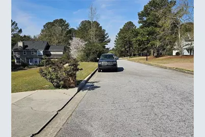 8425 Falling Rocks Way, Lithonia, GA 30058 - Photo 30