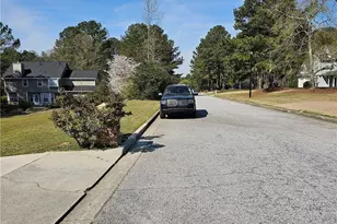 8425 Falling Rocks Way, Lithonia, GA 30058 - Photo 30