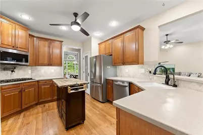 825 Mill Garden Place, Cumming, GA 30040 - Photo 16