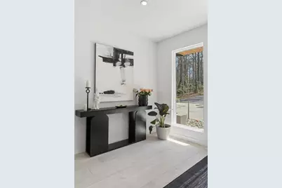 2746 Emerald Drive, Jonesboro, GA 30236 - Photo 8