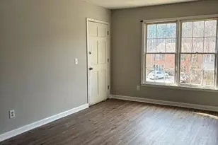 493 Stone Mountain St, Lawrenceville, GA 30046 - Photo 2