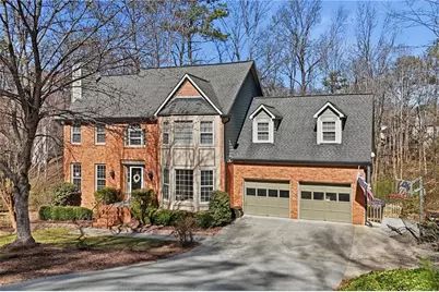 11805 Highland Colony Drive, Roswell, GA 30075 - Photo 2