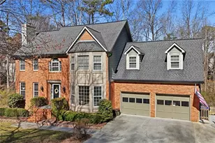 11805 Highland Colony Dr, Roswell, GA 30075 - Photo 4