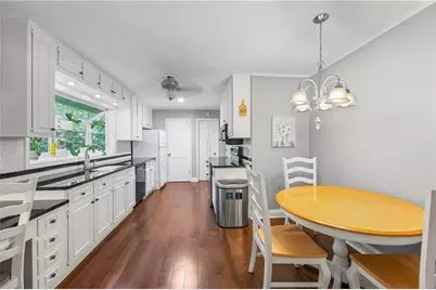 684 Honeysuckle Road, Gainesville, GA 30501 - Photo 12