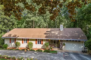 684 Honeysuckle Rd, Gainesville, GA 30501 - Photo 2