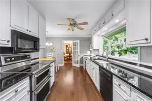 684 Honeysuckle Rd, Gainesville, GA 30501 - Photo 14