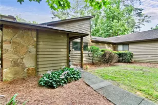 830 Bonnie Glen Dr SE, Marietta, GA 30067 - Photo 4