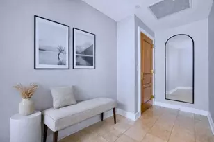 700 Park Regency Pl, Atlanta, GA 30326 - Photo 16