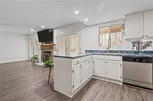 23 Fair Haven Way SE, Smyrna, GA 30080 - Photo 4