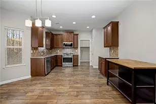 21 Seville Ct, Newnan, GA 30263 - Photo 10