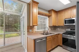 112 Mt Vernon Cir, Atlanta, GA 30338 - Photo 16