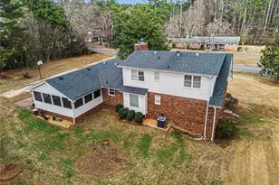 42 Camellia Cir, Newnan, GA 30263 - Photo 8