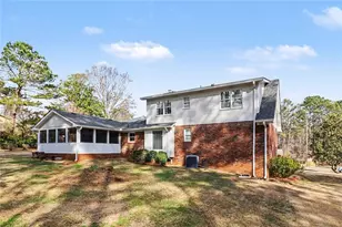 42 Camellia Cir, Newnan, GA 30263 - Photo 6