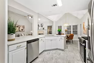 1042 Pennsylvania Run NE, Lawrenceville, GA 30043 - Photo 6