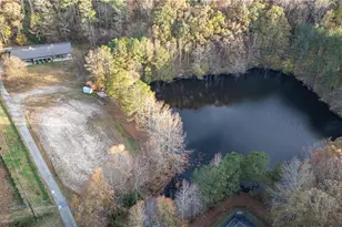 818 Arnold Mill Rd, Woodstock, GA 30188 - Photo 4