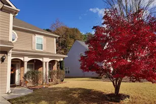 2840 Stonewall Ln SW, Atlanta, GA 30331 - Photo 2