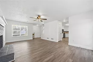 3180 Victoria Rdg Ct, Loganville, GA 30052 - Photo 8