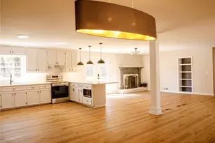 95 Simpson Dr NE, Kennesaw, GA 30144 - Photo 4