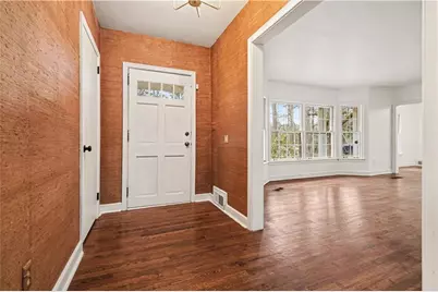 2360 Young Drive, College Park, GA 30337 - Photo 4