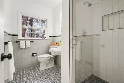 2360 Young Drive, College Park, GA 30337 - Photo 12