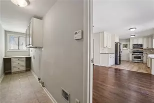 1050 Rays Rd, Stone Mountain, GA 30083 - Photo 22