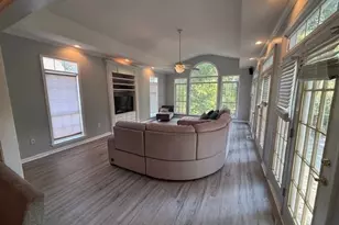 9256 Brook Ct, Douglasville, GA 30135 - Photo 2