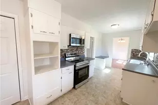 2289 Country Club Dr SE, Conyers, GA 30013 - Photo 2