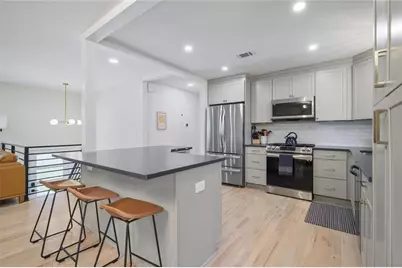 677 Hillandale Circle SW, Marietta, GA 30064 - Photo 2