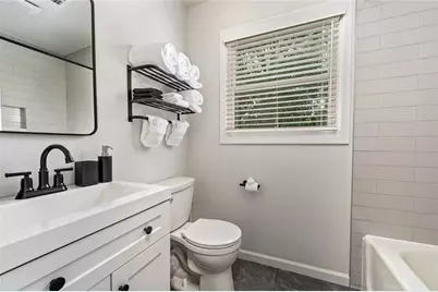 677 Hillandale Circle SW, Marietta, GA 30064 - Photo 28