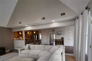 1092 Cheney Pl SW, Marietta, GA 30064 - Photo 8