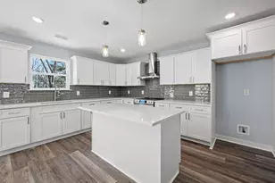 1629 March Dr, Gainesville, GA 30507 - Photo 6