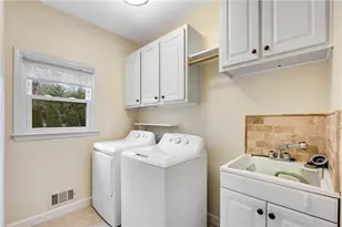 50 Lakecrest Cir, Suwanee, GA 30024 - Photo 8