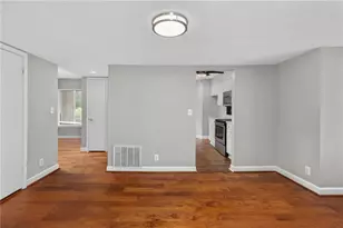 2875 Torreya Way SE, Marietta, GA 30067 - Photo 6