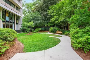 2575 Peachtree Rd NE, Atlanta, GA 30305 - Photo 30