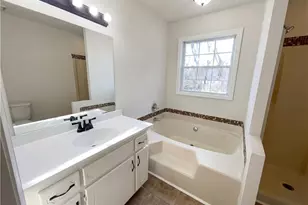 25 Buckeye Cir, Covington, GA 30016 - Photo 8