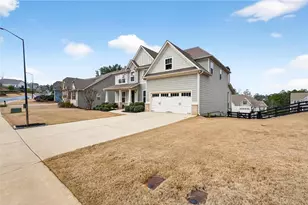 829 Riverwalk Manor Dr, Dallas, GA 30132 - Photo 2