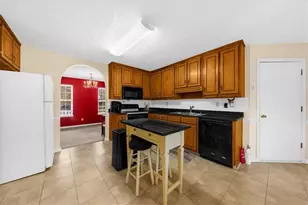 900 Willow Springs Ct, Loganville, GA 30052 - Photo 6