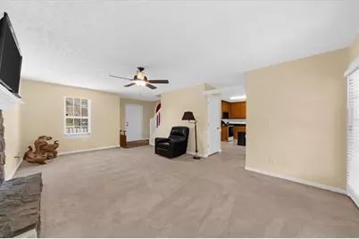 900 Willow Springs Court, Loganville, GA 30052 - Photo 4