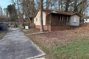 2105 Baker Rd NW, Atlanta, GA 30314 - Photo 2