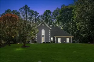 1210 Swan Mill Ct, Suwanee, GA 30024 - Photo 2