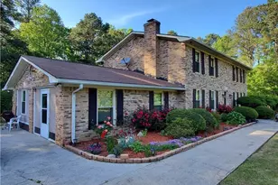 2220 Sunny Hill Rd, Lawrenceville, GA 30043 - Photo 2