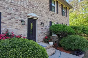 2220 Sunny Hill Rd, Lawrenceville, GA 30043 - Photo 4