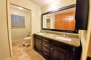 2220 Sunny Hill Rd, Lawrenceville, GA 30043 - Photo 10