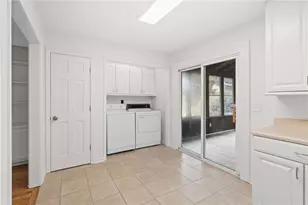 4231 Gladney Dr, Atlanta, GA 30340 - Photo 10